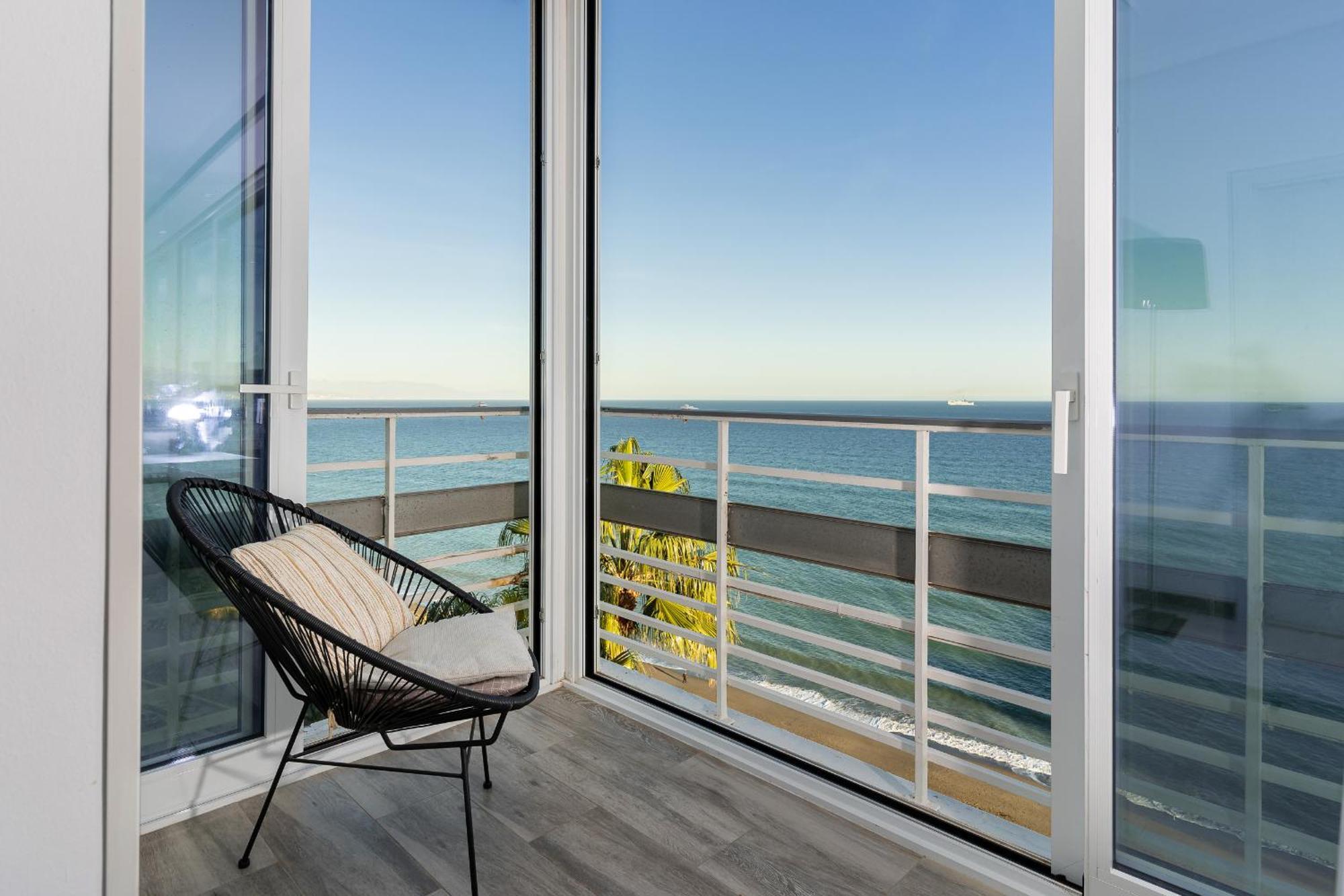 La Torre De La Roca Apartment Torremolinos Exterior photo