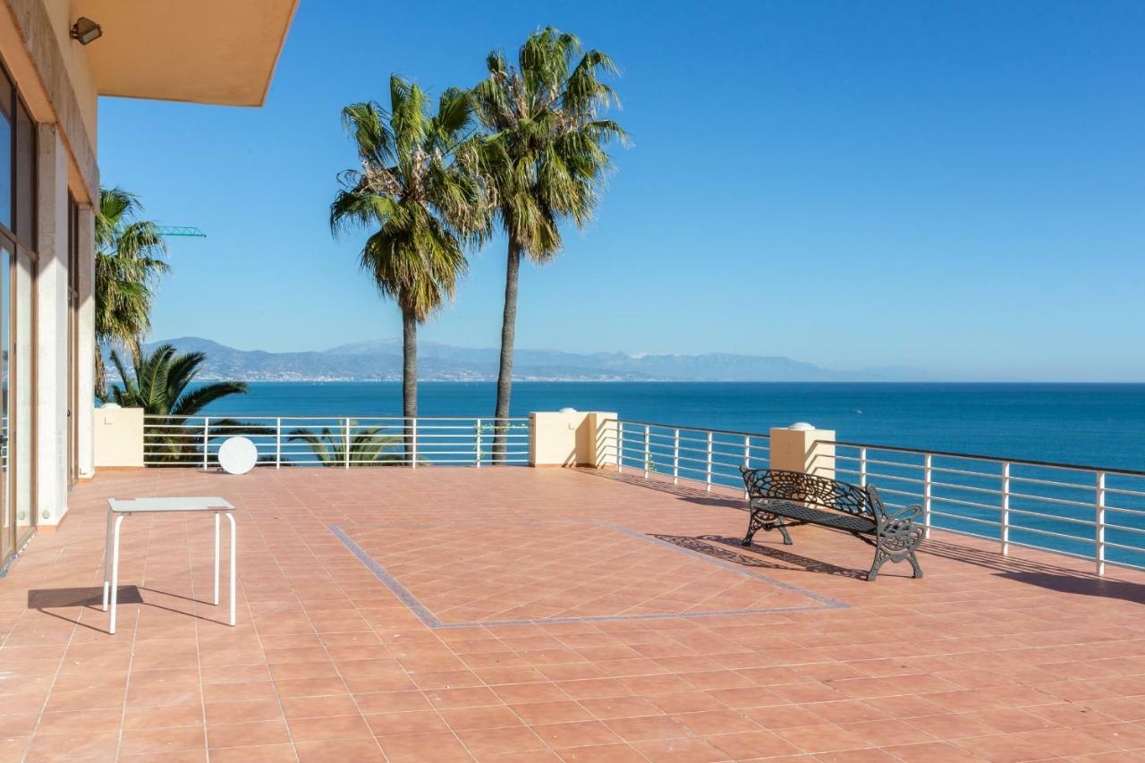 La Torre De La Roca Apartment Torremolinos Exterior photo